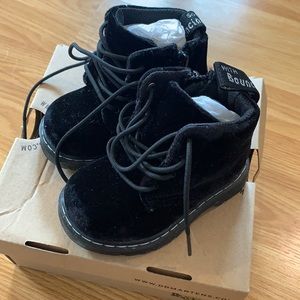 COPY - Dr. Martens - Infant/Toddler